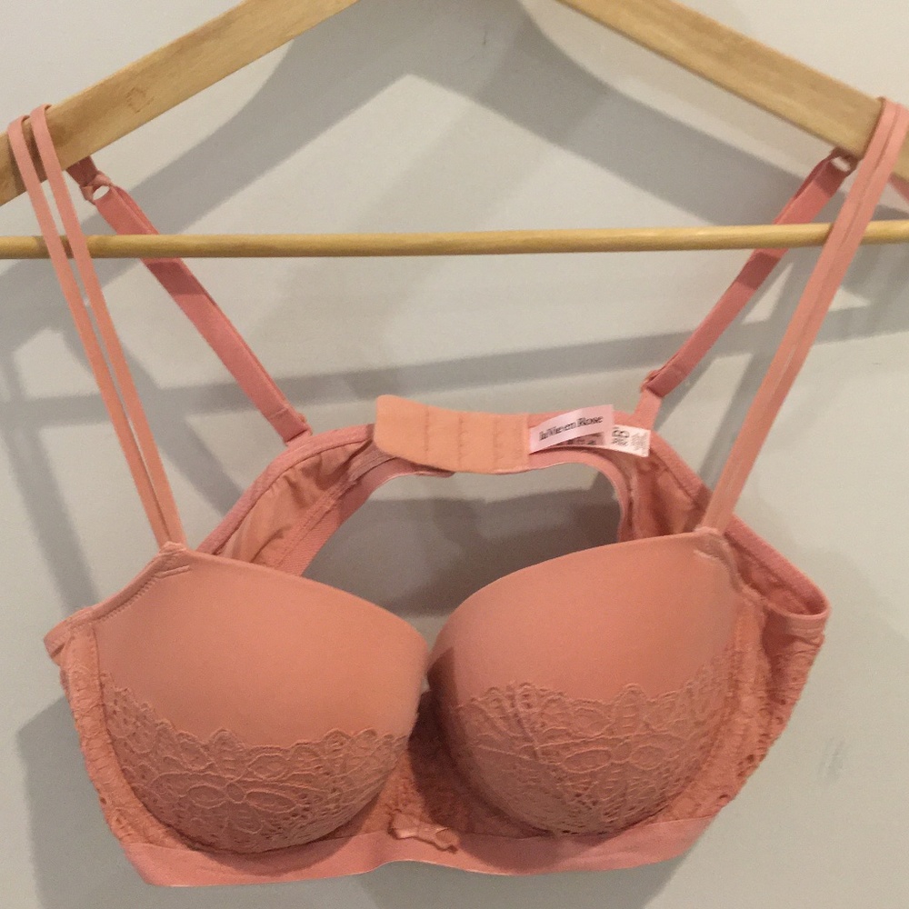 NWOT 36B La Vie en Rose Bra